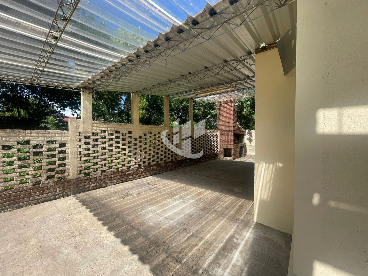 Casa ID.2322 - CASA DE 3 DORMITORIOS CON PISCINA