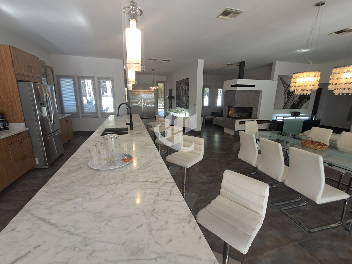 Casa ID.1526 - PUNTA DEL ESTE PINARES PROPIEDAD EN ALQUILER PREMIUM! 3 SUITES 