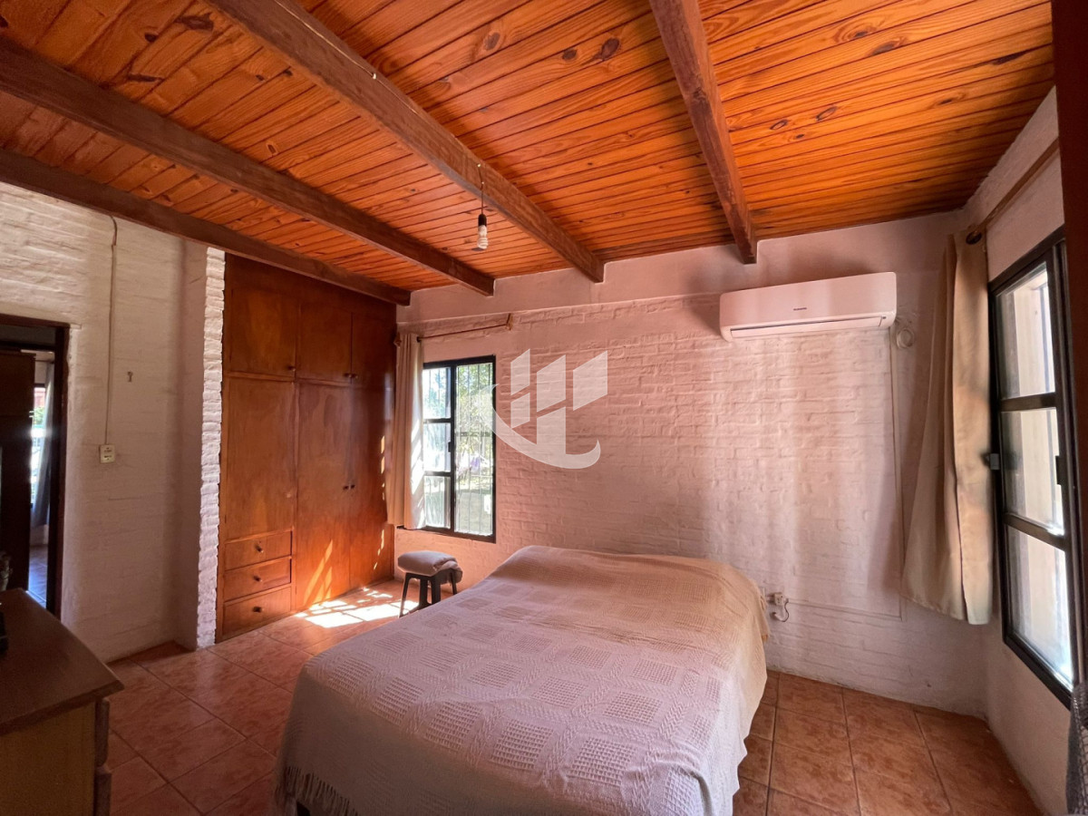 Casa ID.2525 - COMODIDAD Y ESPACIO: CASA DE 3 DORMITORIOS CON GRAN FONDO