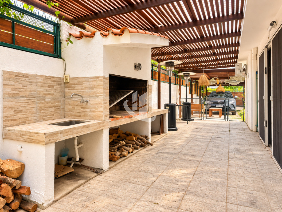 Casa ID.2768 - PUNTA DEL ESTE PLAYA BRAVA CASA DE 3 DORMITORIOS PSICINA CLIMARIZADA