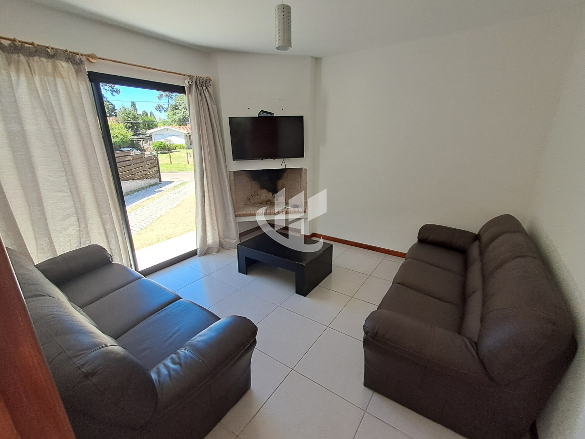 Casa ID.1626 - PUNTA DEL ESTE CANTEGRIL CASA PH EN VENTA 3 DORMITORIOS PISCINA