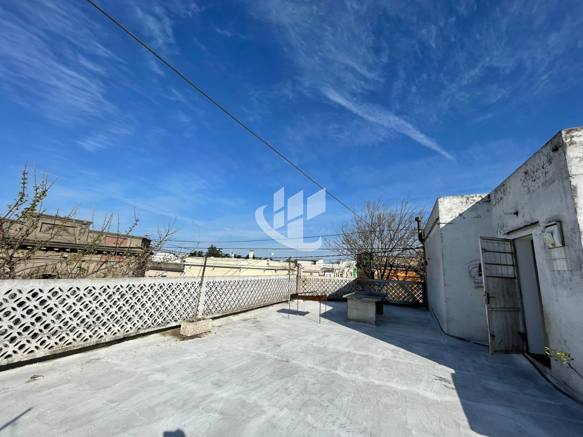 Casa ID.125 - CASA EN MUY BUEN ESTADO DESARROLLADA EN PLANTA ALTA