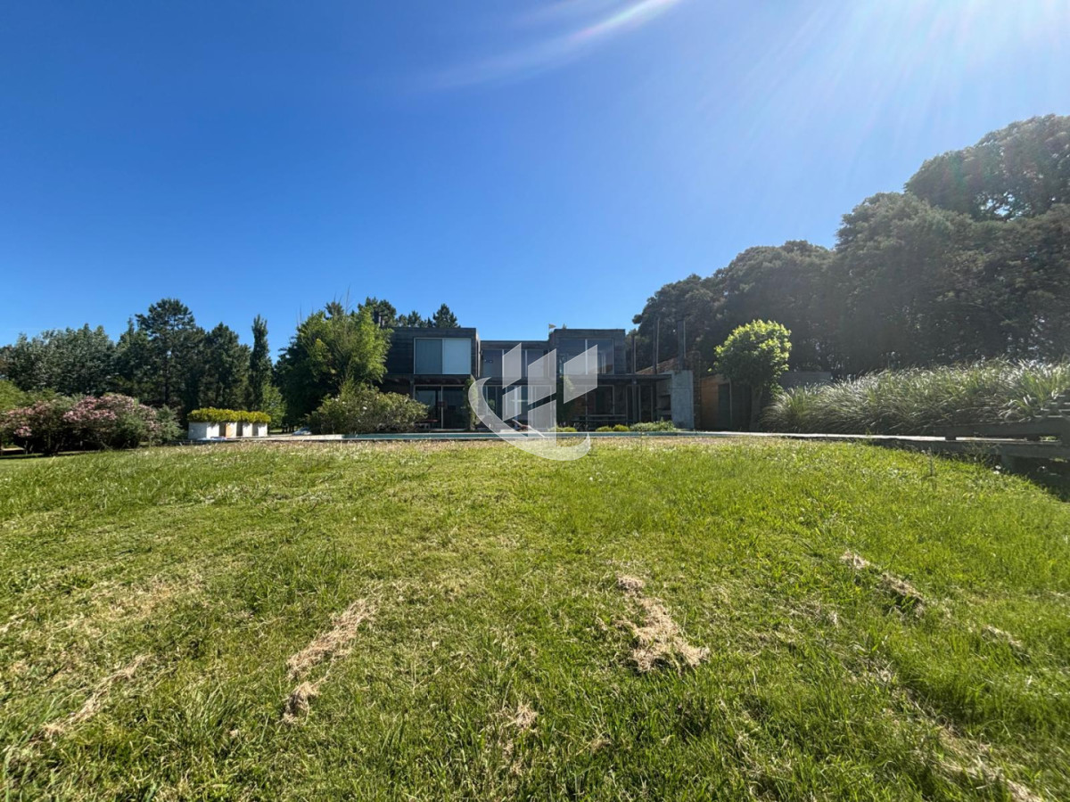 Casa ID.2390 - CASA ALQUILER TEMPORARIO - PUNTA DEL ESTE - LAGUNA DE LOS CISNES