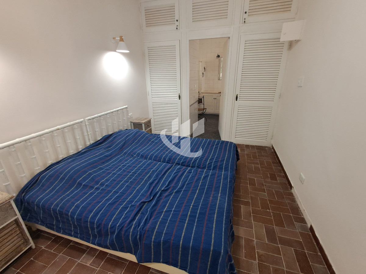 Casa ID.2406 - PUNTA DEL ESTE MANSA 5 DORMITORIOS 3 BAÑOS SE ALQUILA ENERO