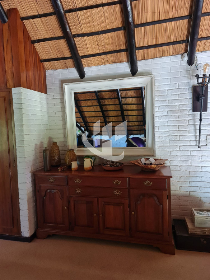 Casa ID.1208 - VENDO
