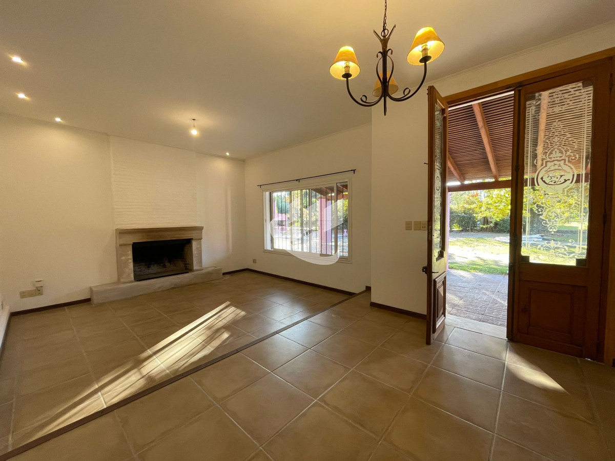 Casa ID.2078 - CASA EN ARRAYANES DE 1700 METROS CUADRADOS