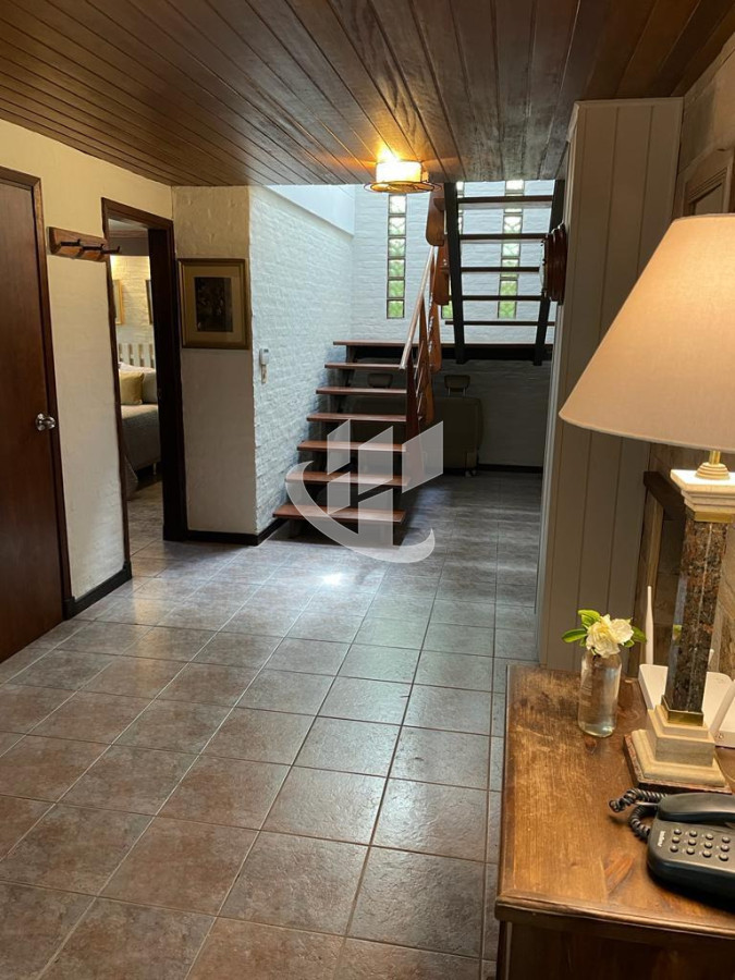 Casa ID.2501 - PUNTA DEL ESTE BARRIO MARLY 4 DORMITORIOS PISCINA ALQUILER ANUAL Y TEMPORADA
