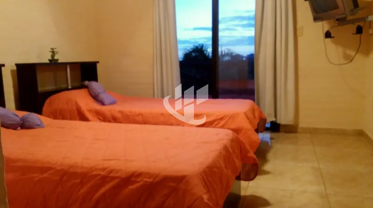 Casa ID.1436 - PUNTA BALLENA TIO TOM COMODA CASA 5 DORMITORIOS, PISCINA 
