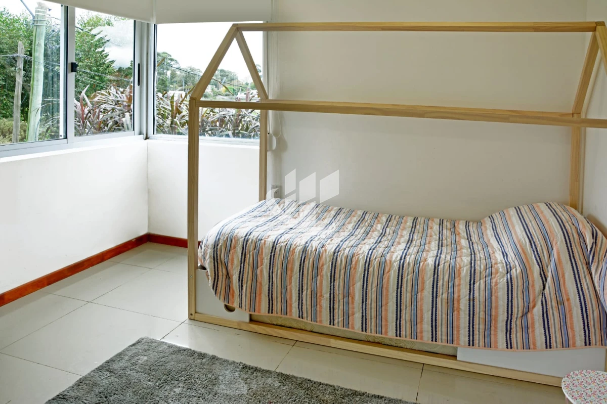 Casa ID.2444 - PUNTA DEL ESTE MARLY CASA DE 3 DORMITORIOS Y 3 BAÑOS PISCINA CLIMATIZADA