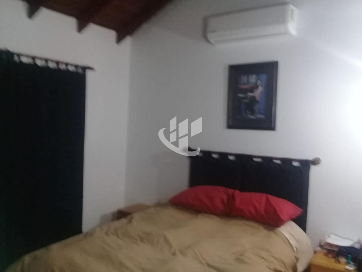 Casa ID.2109 - PUNTA DEL ESTE MARLY CASA DE 4 DORMITORIOS PISCINA EN ALQUILER TEMPORAL