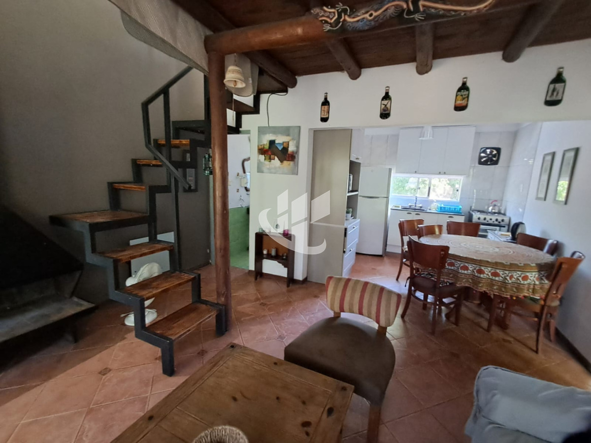 Casa ID.2448 - Duplex La Barra