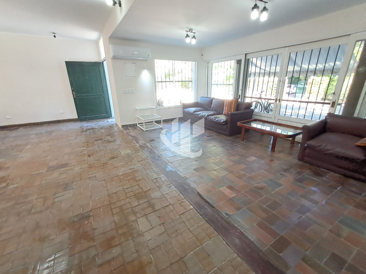 Casa ID.2406 - PUNTA DEL ESTE MANSA 5 DORMITORIOS 3 BAÑOS SE ALQUILA ENERO