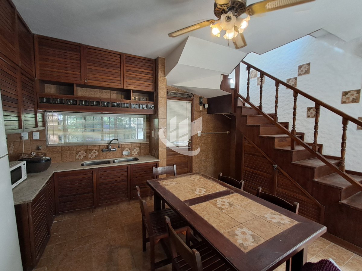 Casa ID.2406 - PUNTA DEL ESTE MANSA 5 DORMITORIOS 3 BAÑOS SE ALQUILA ENERO