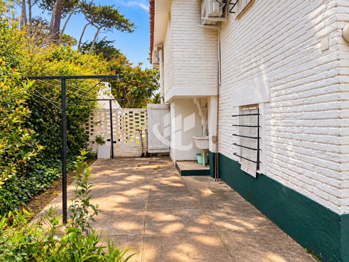 Casa ID.2889 - PUNTA DEL ESTE LUGANO AMPLIA CASA PARA 10 PERSONAS EN ALQUILER DE TEMPORADA