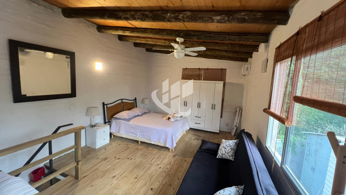 Casa ID.2418 - LA BARRA A 1 CUADRA DEL PUENTE 3 DORMITORIOS 2 BAÑOS PARRILLERO