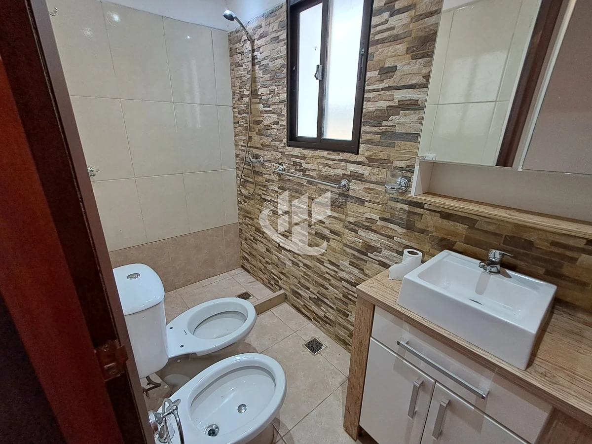 Casa ID.1349 - PUNTA BALLENA CLUB DEL LAGO CASA 3 DORMITORIOS CON PARRILLERO TECHADO VENTA
