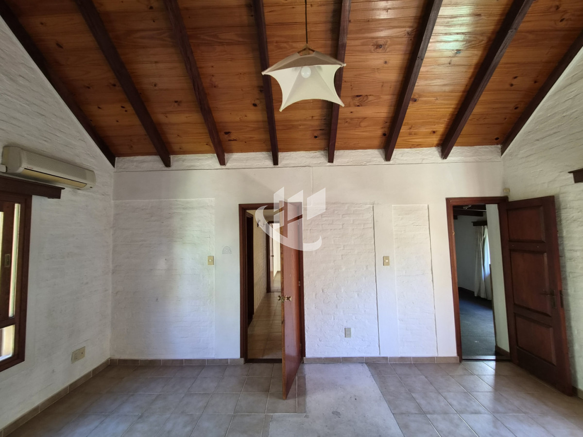 Casa ID.2583 - CASA EN EXCELENTE CONDICIONES, LISTA PARA INGRESAR
