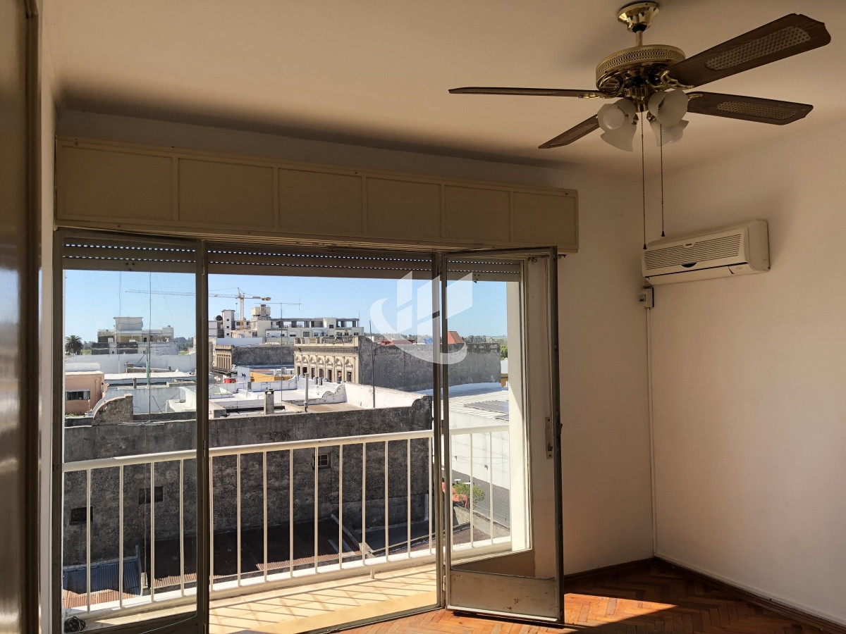Casa ID.877 - - PROXIMO INGRESO - APARTAMENTO CENTRICO DE 1 DORMITORIO