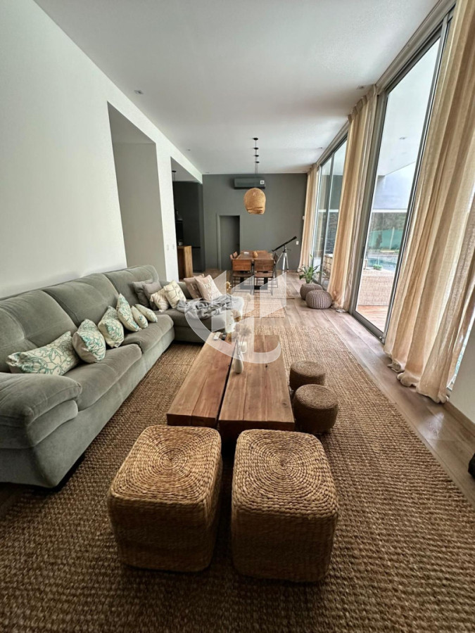 Casa ID.2405 - Alquiler de Verano, 3 dormitorios con piscina climatizada, Burnett, Punta del Este