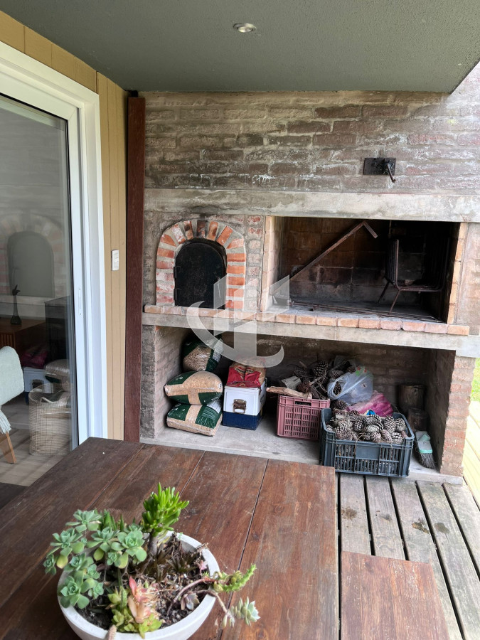 Casa ID.2350 - Alquiler temporada Casa 2 dormitorios, zona Playa Brava, Punta del este.