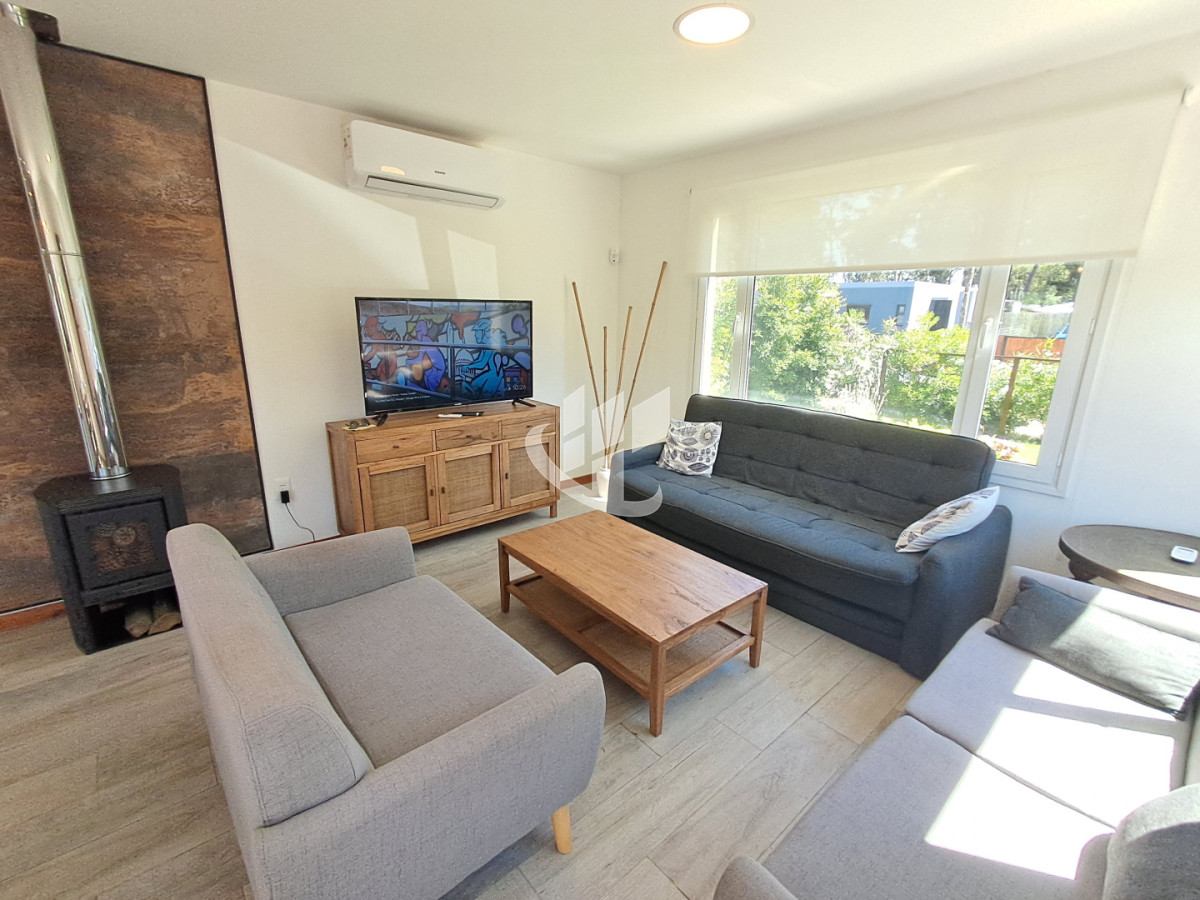 Casa ID.2391 - PUNTA DEL ESTE PARQUE BURNETT 2 DORMITORIOS 2 BAÑOS