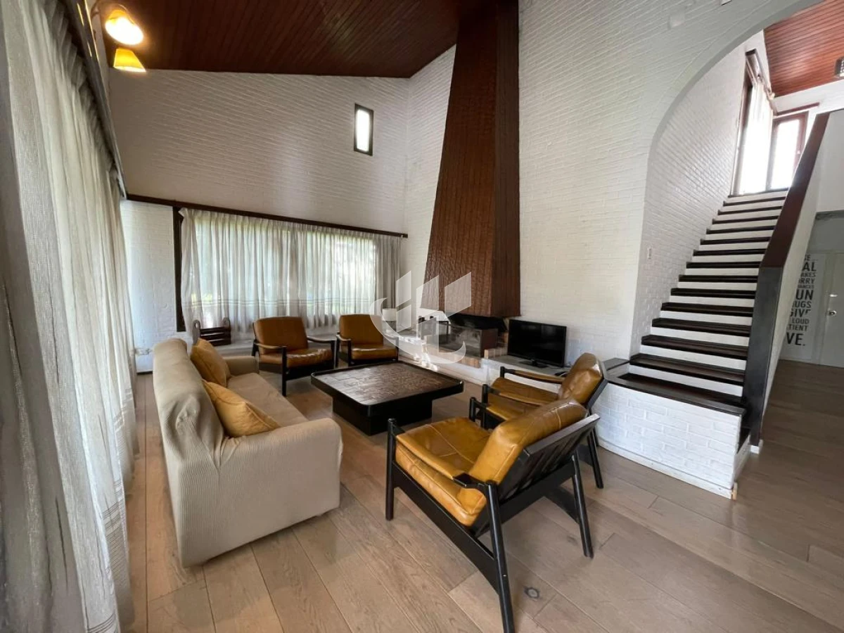 Casa ID.1918 - PUNTA DEL ESTE MANSA CASA 4 DORMITORIOS AMPLIO TERRENO EN VENTA