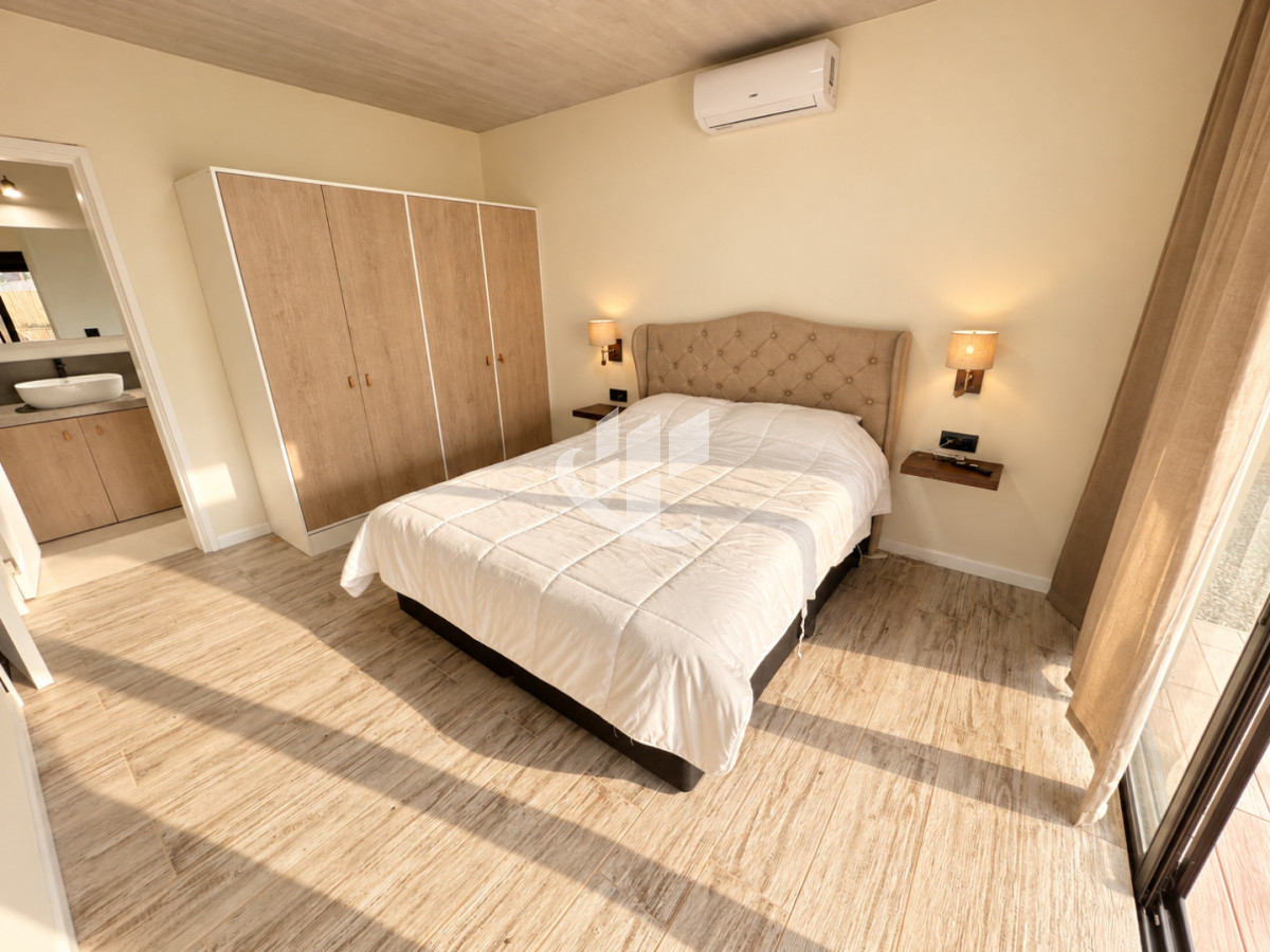 Casa ID.2920 - Casa en Pinares a 100 metros de Playa Mansa - Alquiler Temporada 2027