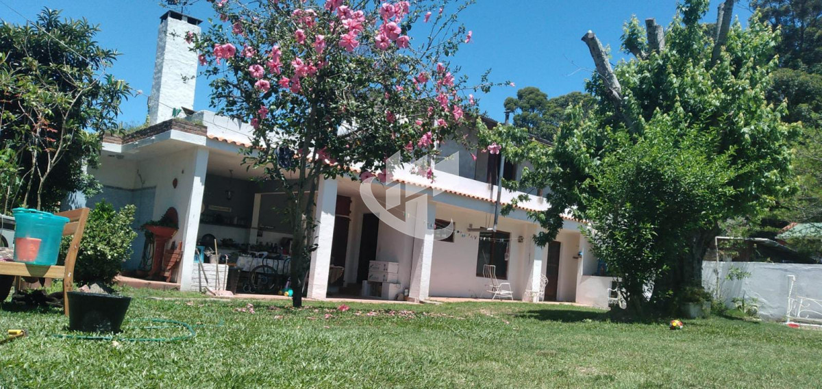 Casa ID.768 - Casa, venta, 4 dormitorios, Pinares, Punta del Este