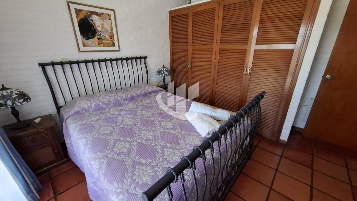 Casa ID.1609 - Casa en venta, 5 dormitorios y barbacoa cerrada. Tio Tom, Maldonado