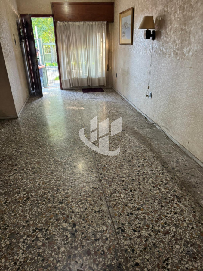 Casa ID.2812 - Venta Casa 2 Dormitorios mas Monoambiente Aires Puros