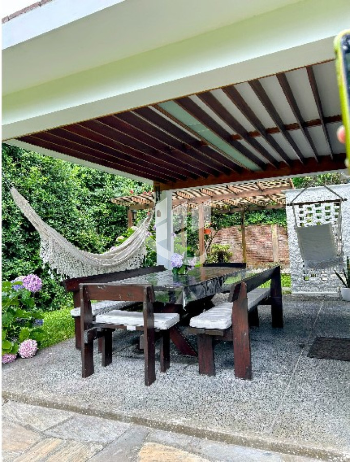Casa ID.2071 - Alquiler de temporada, 4 dormitorios, Mansa, Punta del Este