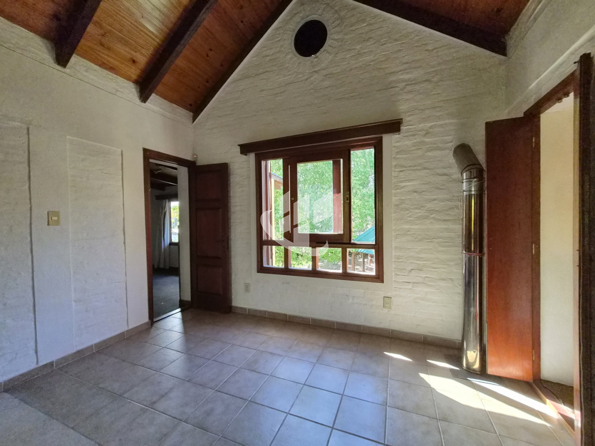 Casa ID.2583 - CASA EN EXCELENTE CONDICIONES, LISTA PARA INGRESAR