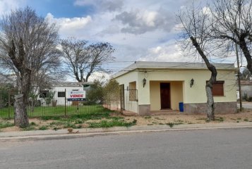 Casa de dos dormitorios con gran terreno