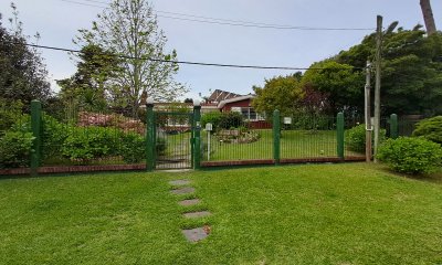 PUNTA DEL ESTE BARRIO RESIDENCIAL EXCELENTE PROPIEDAD DE 2 DORMITORIOS 3 BAÑOS