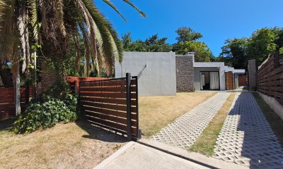 PUNTA DEL ESTE CANTEGRIL CASA PH EN VENTA 3 DORMITORIOS PISCINA