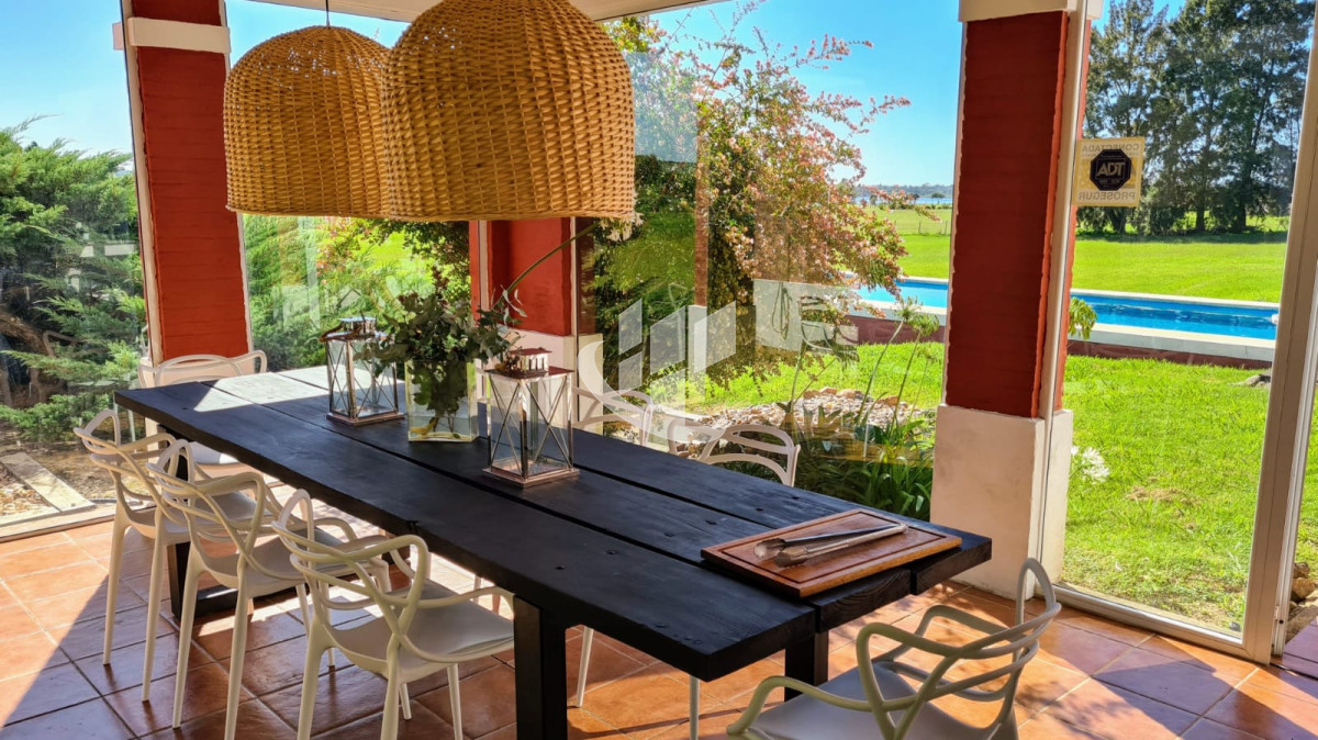 Chacra ID.2263 - PUNTA DEL ESTE LAGUNA DE LOS CISNES CHACRA DE 7 HAS 4 SUITES Y DEPENDENCIA DE SERVICIO PISCINA