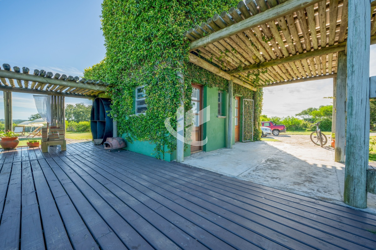 Chacra ID.940 - CHACRA EN VENTA, 5 DORMITORIOS, PISCINA, VISTA, ZONA ATCHUGARRY, JOSE INACIO