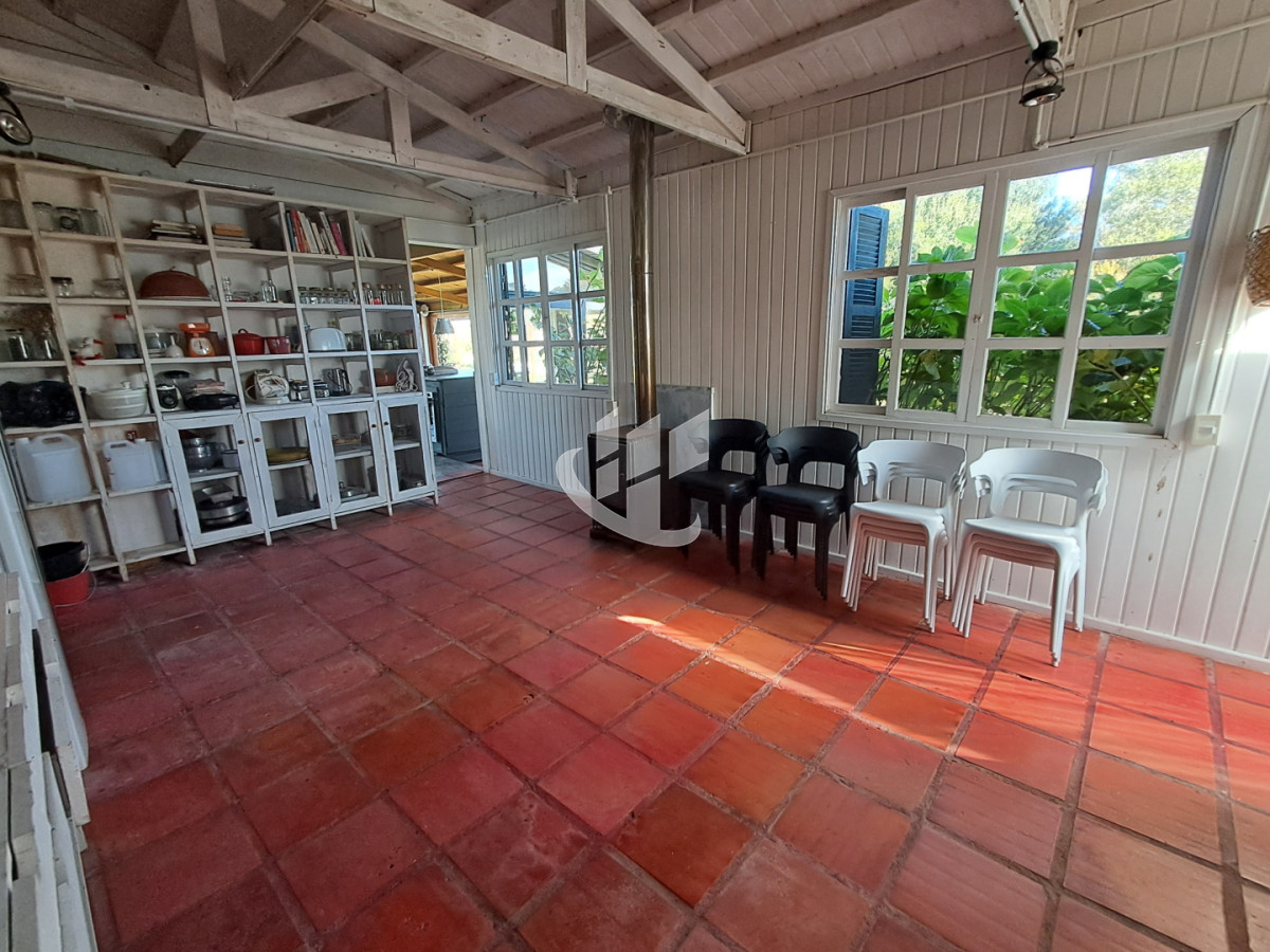 Chacra ID.2613 - MANANTIALES CAMINO MEDELLIN CHACRA CON 4 SUITES PISCINA PARRILLERO CASA DE HUESPEDES EN 5 HAS
