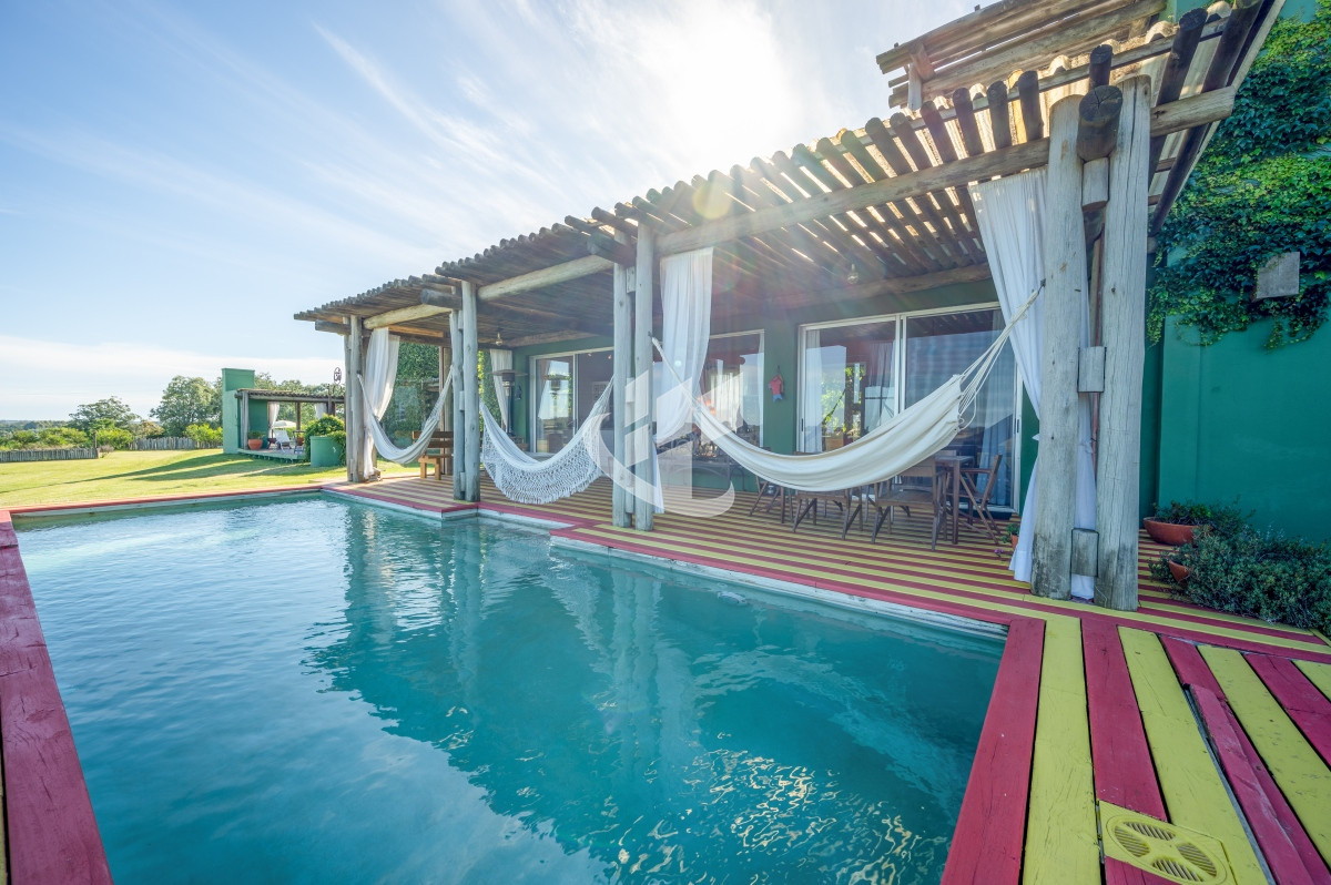 Chacra ID.940 - CHACRA EN VENTA, 5 DORMITORIOS, PISCINA, VISTA, ZONA ATCHUGARRY, JOSE INACIO
