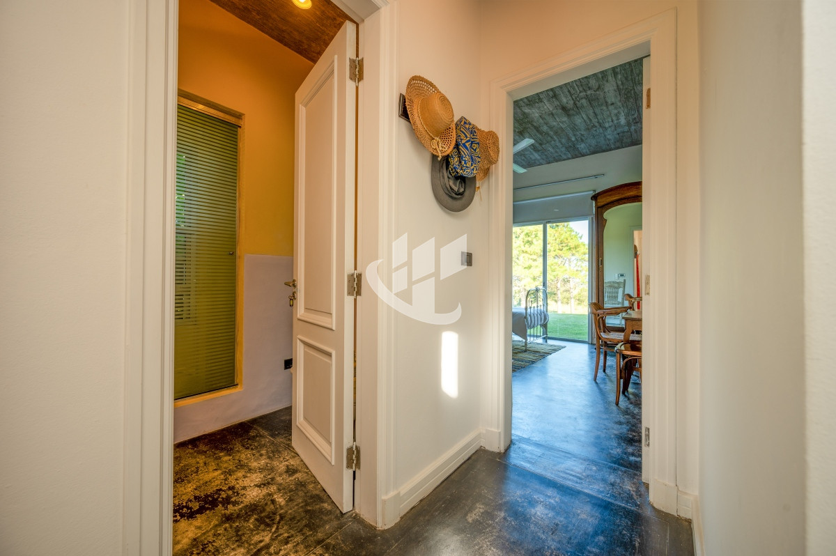 Chacra ID.940 - CHACRA EN VENTA, 5 DORMITORIOS, PISCINA, VISTA, ZONA ATCHUGARRY, JOSE INACIO