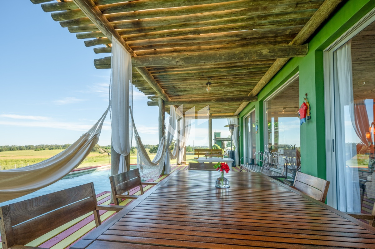 Chacra ID.940 - CHACRA EN VENTA, 5 DORMITORIOS, PISCINA, VISTA, ZONA ATCHUGARRY, JOSE INACIO