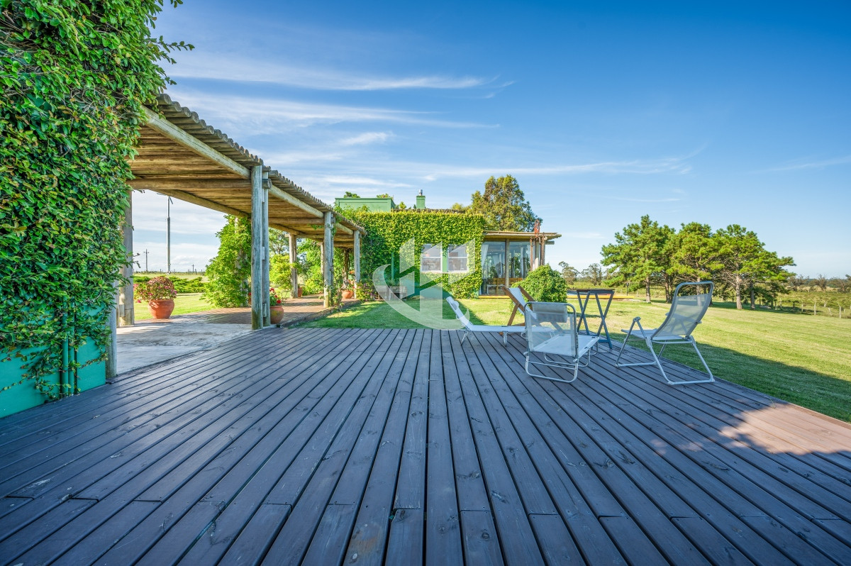 Chacra ID.940 - CHACRA EN VENTA, 5 DORMITORIOS, PISCINA, VISTA, ZONA ATCHUGARRY, JOSE INACIO