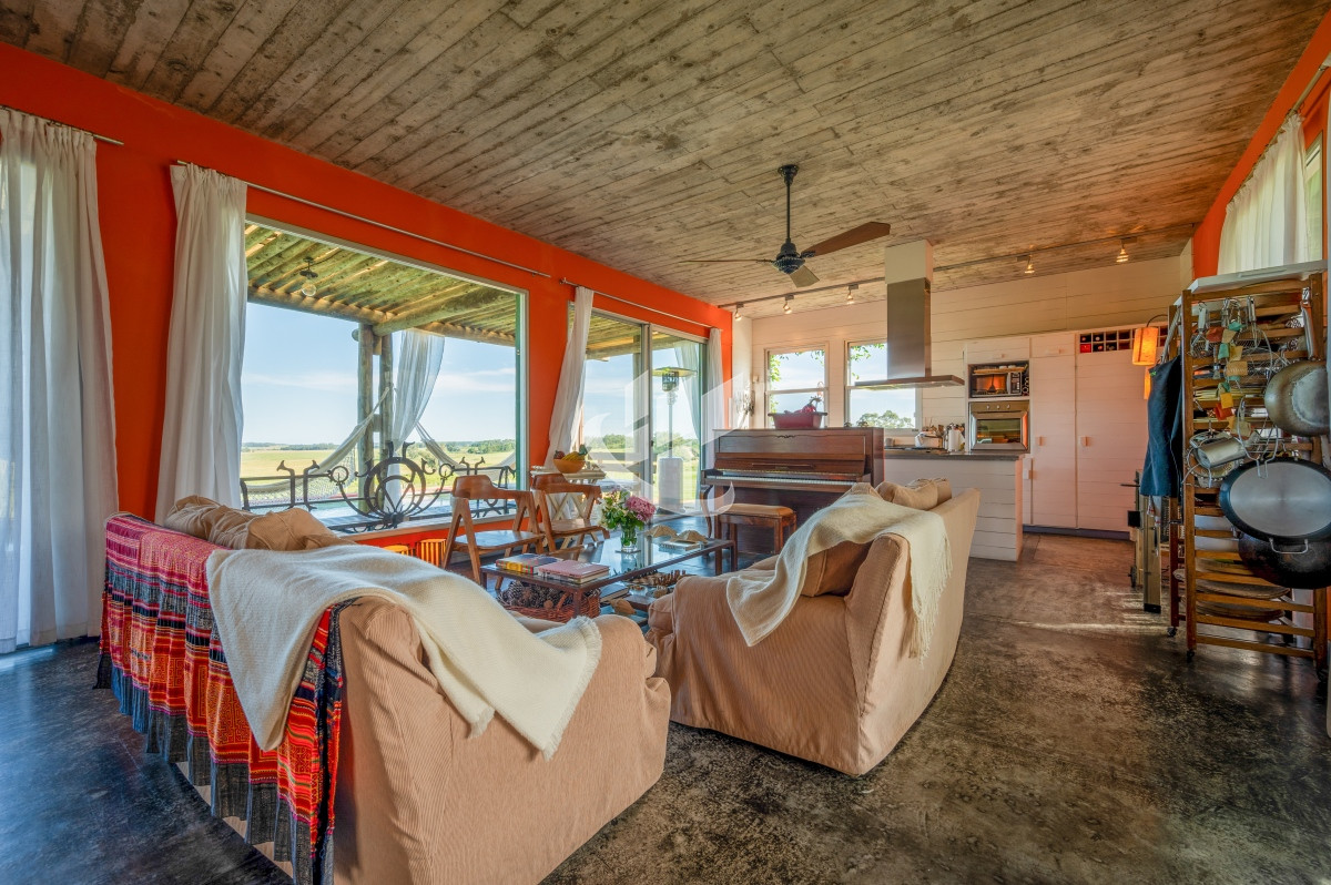 Chacra ID.940 - CHACRA EN VENTA, 5 DORMITORIOS, PISCINA, VISTA, ZONA ATCHUGARRY, JOSE INACIO