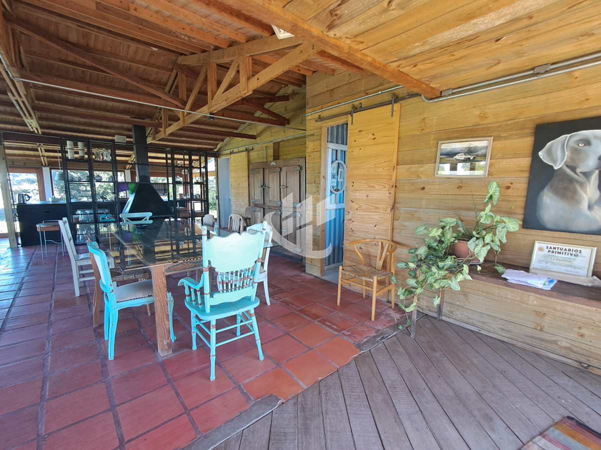 Chacra ID.2613 - MANANTIALES CAMINO MEDELLIN CHACRA CON 4 SUITES PISCINA PARRILLERO CASA DE HUESPEDES EN 5 HAS