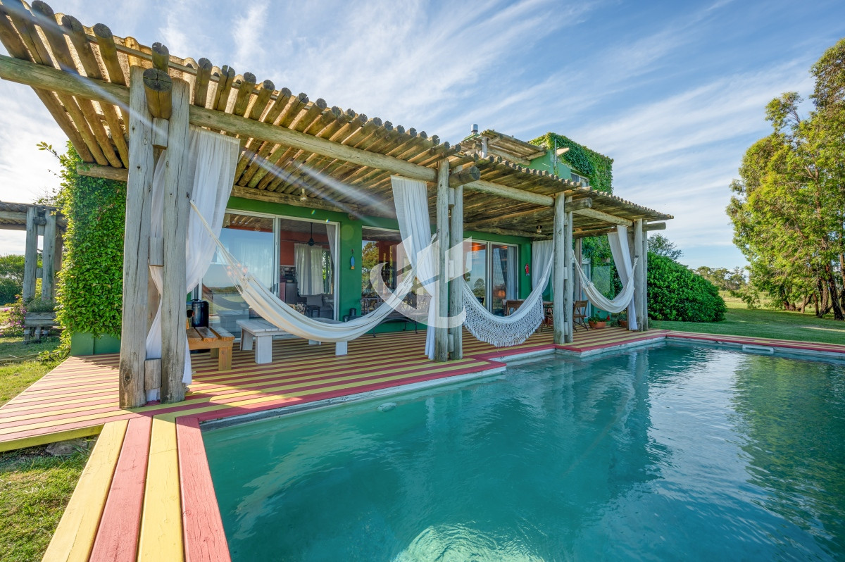 Chacra ID.940 - CHACRA EN VENTA, 5 DORMITORIOS, PISCINA, VISTA, ZONA ATCHUGARRY, JOSE INACIO