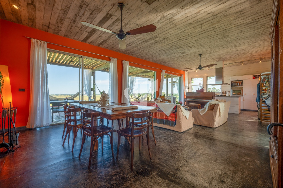Chacra ID.940 - CHACRA EN VENTA, 5 DORMITORIOS, PISCINA, VISTA, ZONA ATCHUGARRY, JOSE INACIO