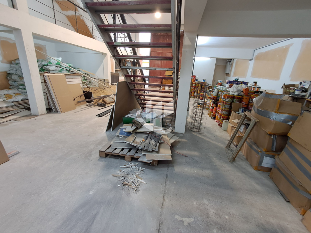 Local Comercial ID.2624 - MALDONADO CENTRO LOCAL COMERCIAL EN 3 PLANTAS 500 M2