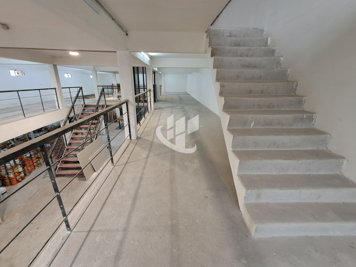 Local Comercial ID.2624 - MALDONADO CENTRO LOCAL COMERCIAL EN 3 PLANTAS 500 M2