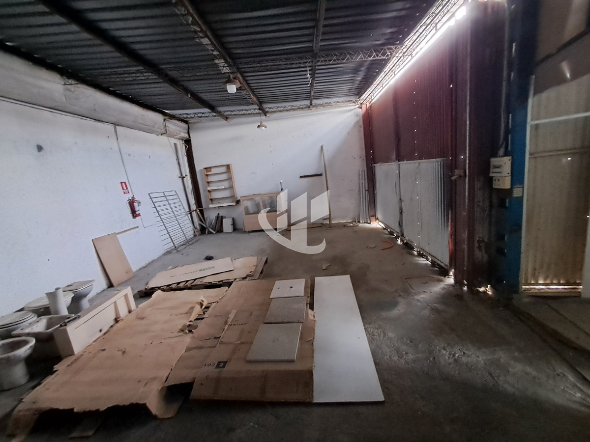 Local Comercial ID.1480 - LOCAL COMERCIAL SOBRE AVENIDA 240 M2 MALDONADO