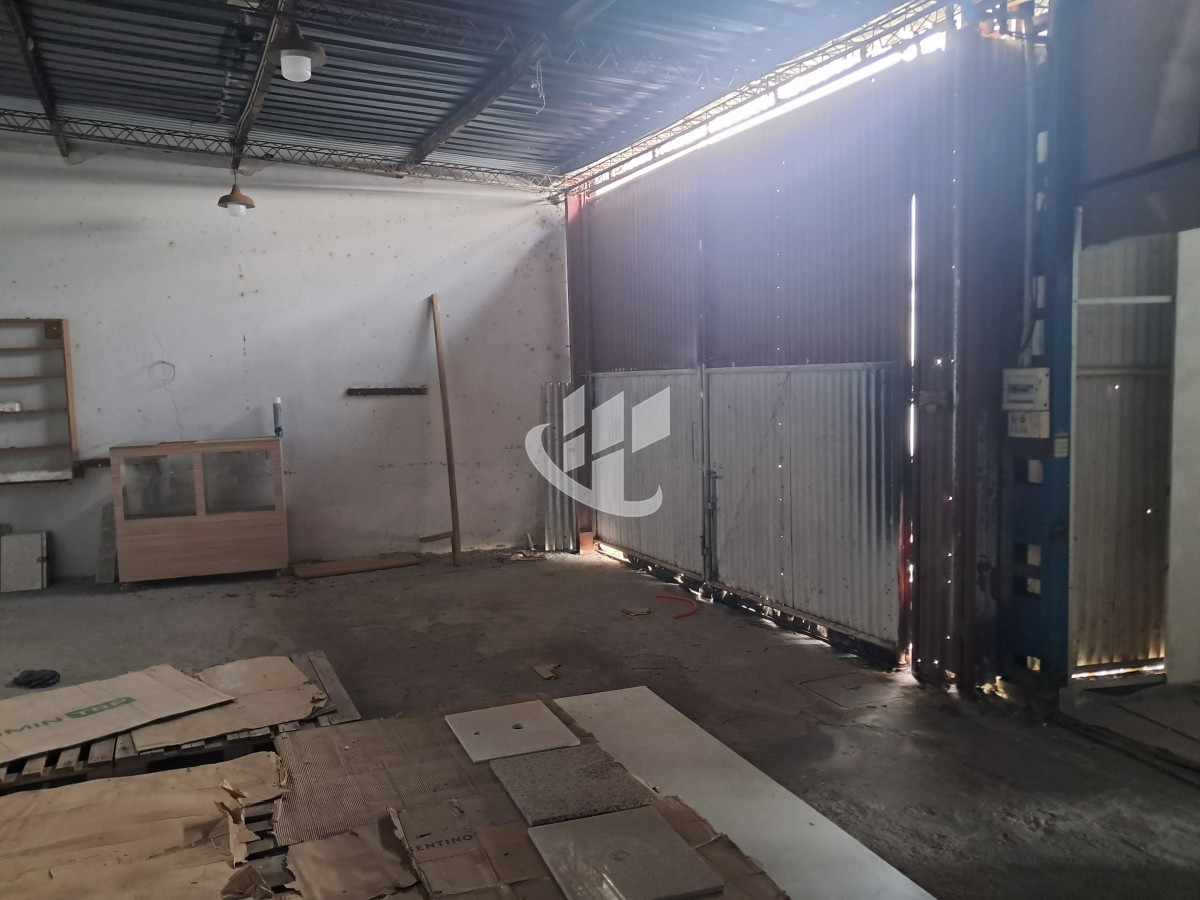 Local Comercial ID.1480 - LOCAL COMERCIAL SOBRE AVENIDA 240 M2 MALDONADO